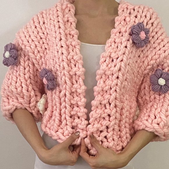 Cardigan Hand-Knitted Pink Crop Top Gift for her - Picture 4 of 7